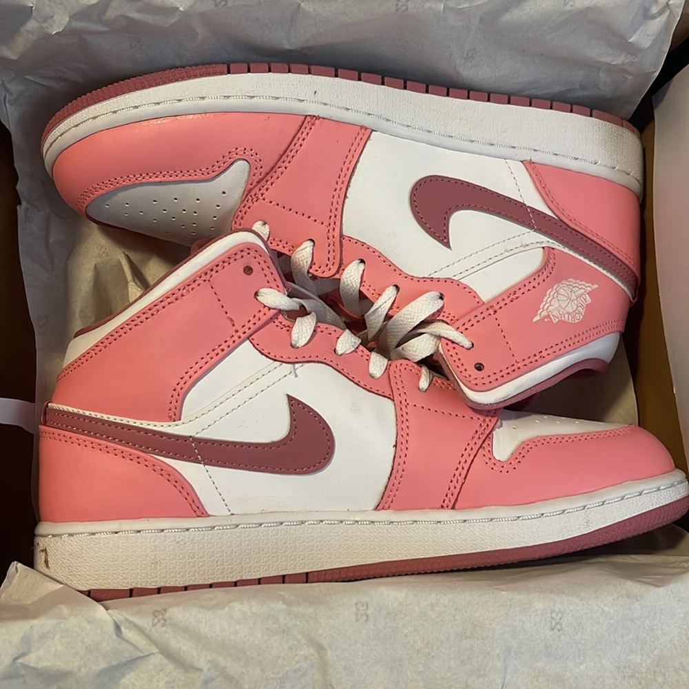 Air Jordan 1 Mid